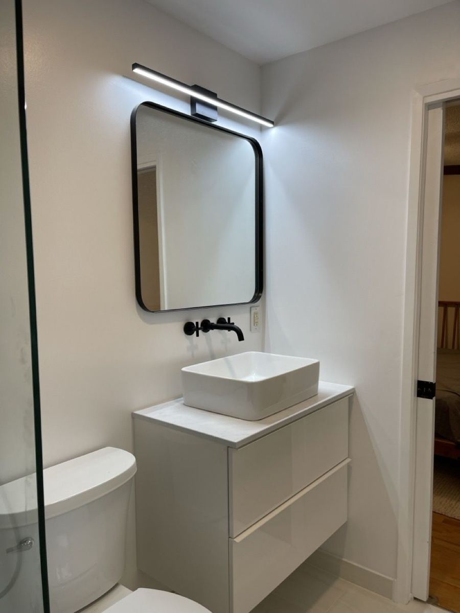 Floating vanity with vessel sink